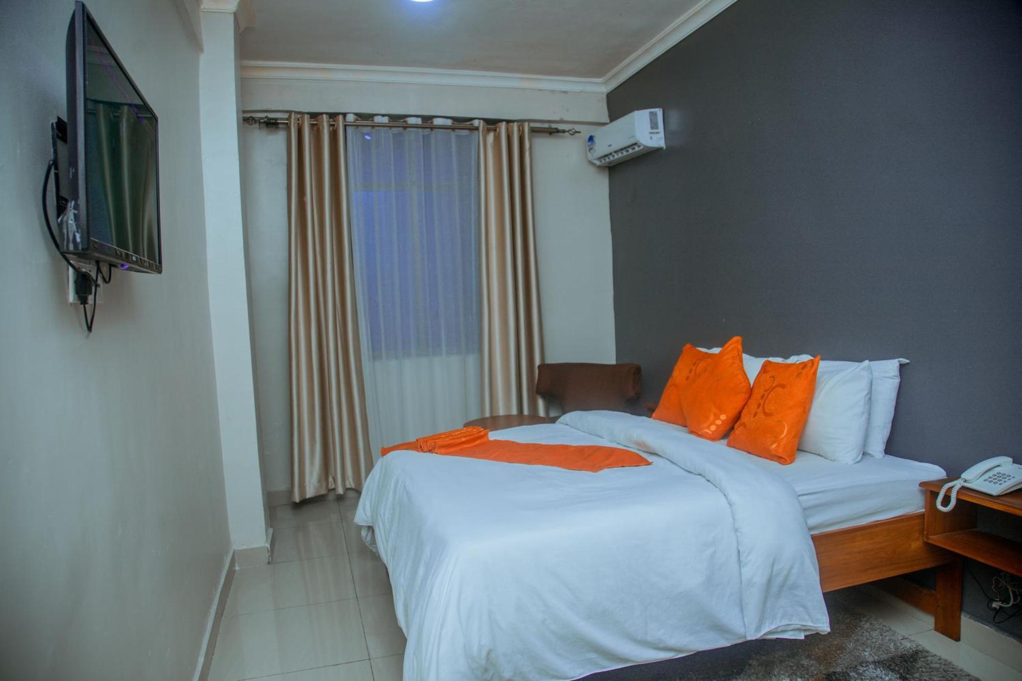 Le Grand Marie Hotel Dar es Salaam Exterior photo