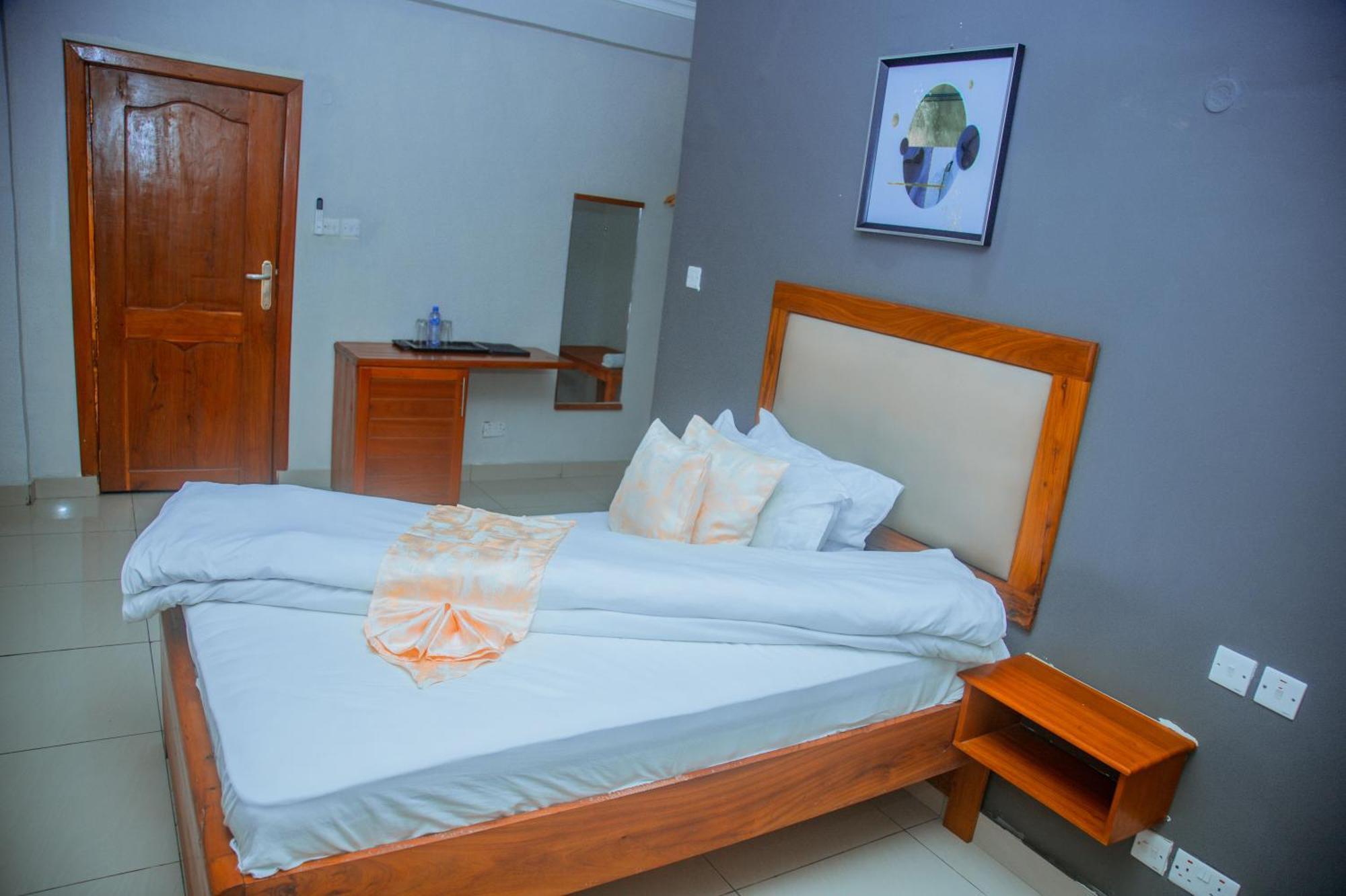 Le Grand Marie Hotel Dar es Salaam Exterior photo
